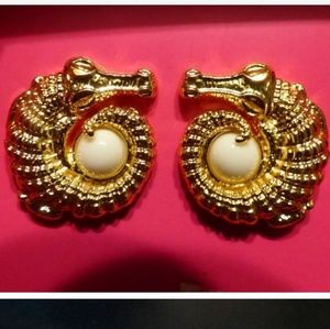 Lilly Pulitzer alligator earrings